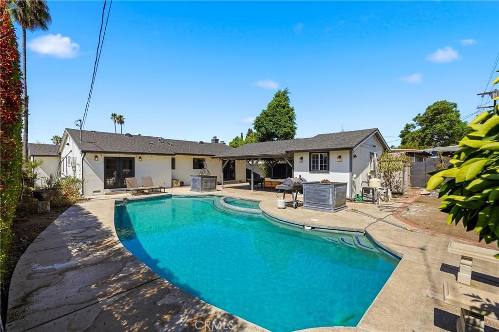 9930 Wealtha Sun Valley CA 91352 | MLS #SR26184342 45 MLS #SR26184342 image #0