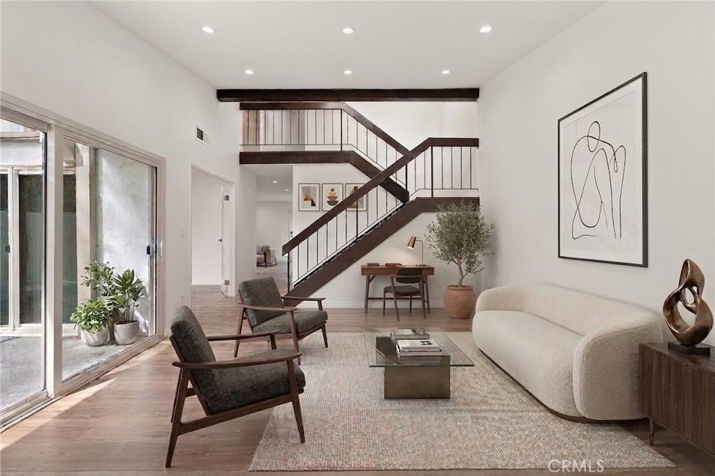 10120 Larwin AV #3 Chatsworth CA 91311 | MLS #SR26190130 45 MLS #SR26190130 image #0