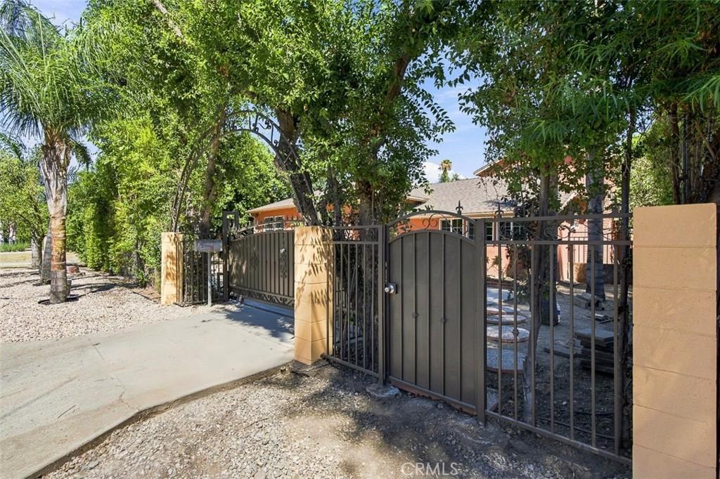 8320 Oakdale Winnetka CA 91306 | MLS #SR26193733 45 MLS #SR26193733 image #0