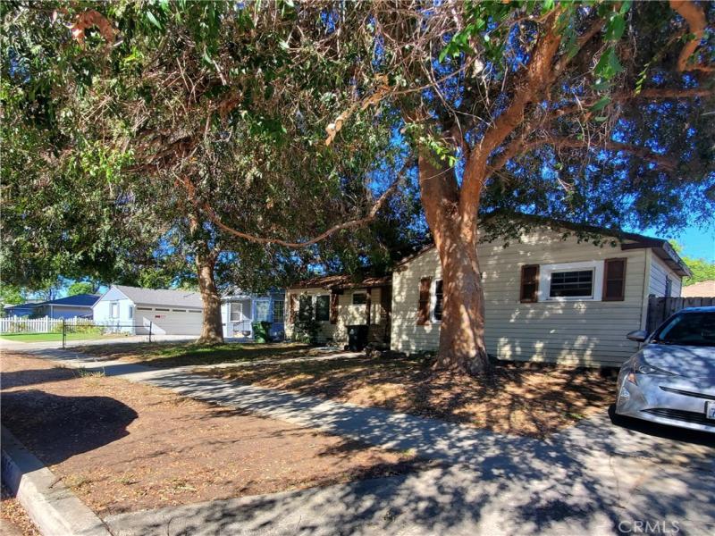 6850 Hesperia Reseda CA 91335 | MLS #SR26198006 45 MLS #SR26198006 image #0