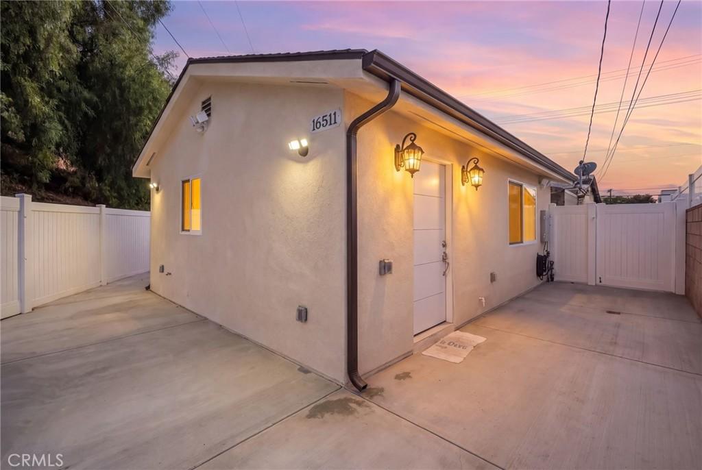 16511 San Fernando Mission BL Granada Hills CA 91344 | MLS #SR26213367 45 MLS #SR26213367 image #0
