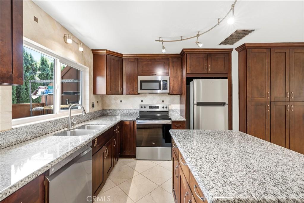 MLS #SR26084570 image #0