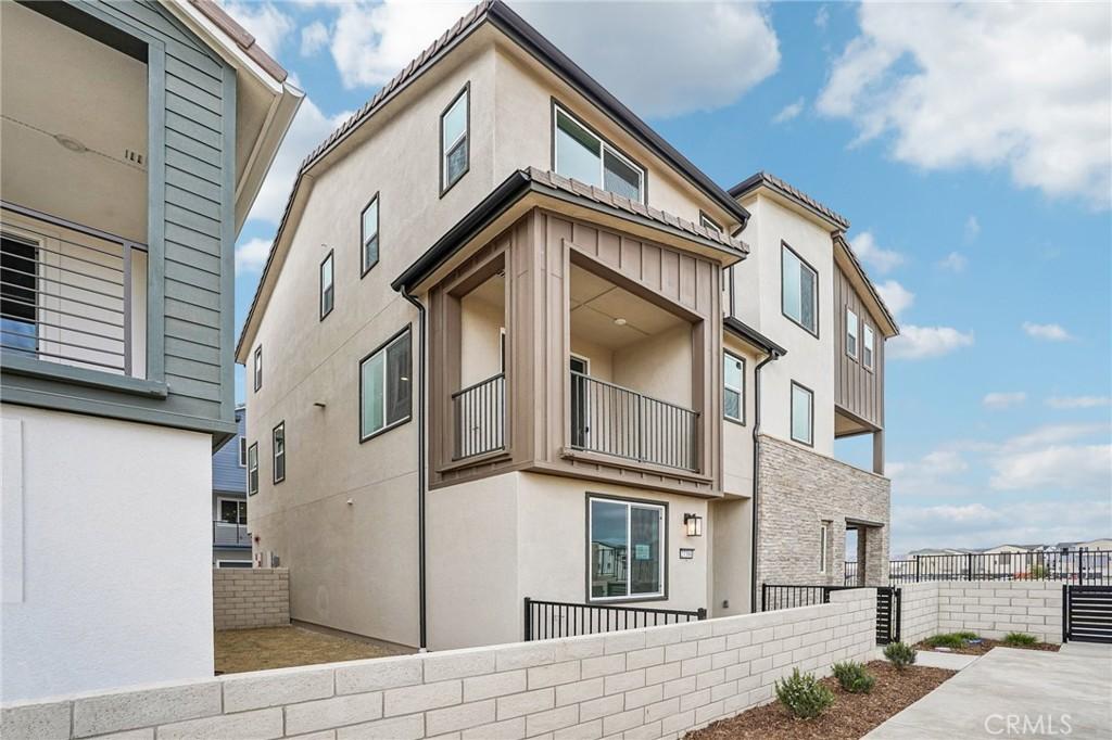 MLS #SR26221397 image #0