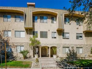 377 W California Ave #27 in Downtown Glendale