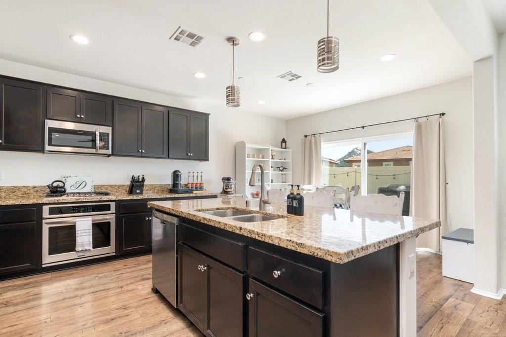 MLS #SW25063405 img 0