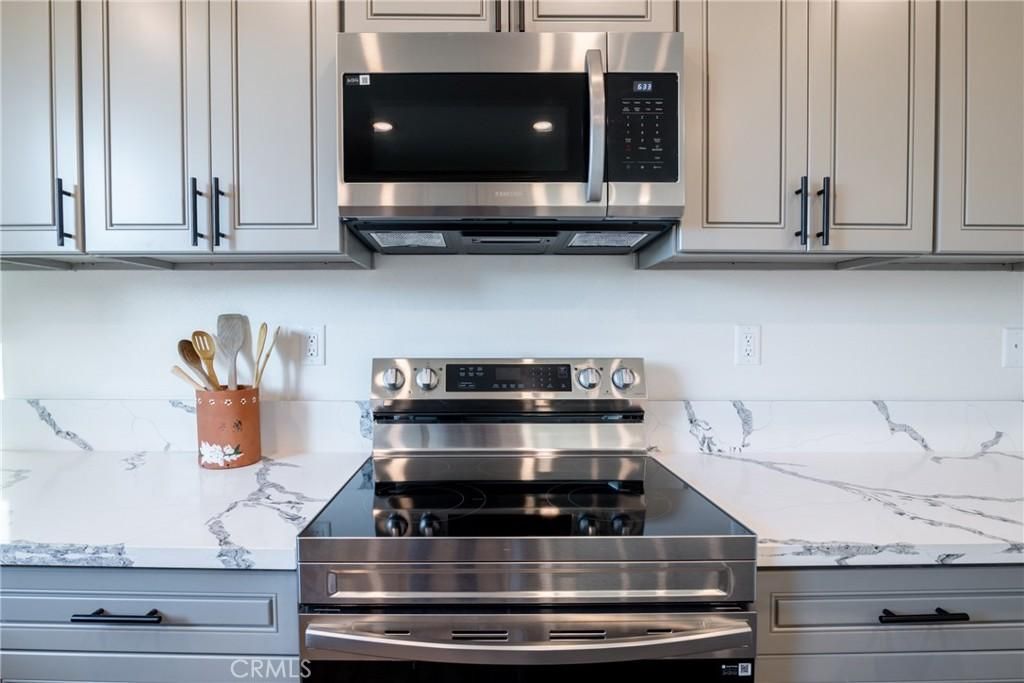 MLS #SW25110990 img 0