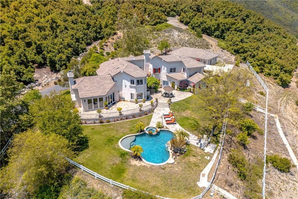 MLS #SW25132109 img 0