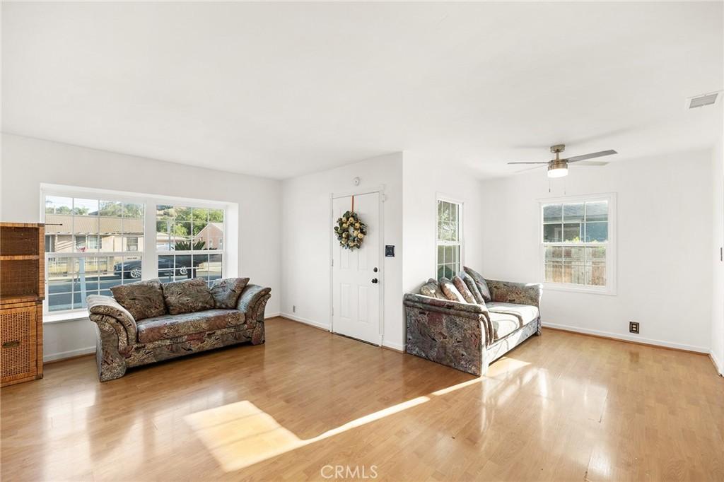 MLS #SW25166470 img 0