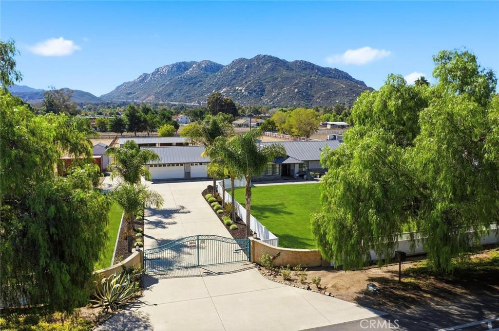 MLS #SW25248172 image #0