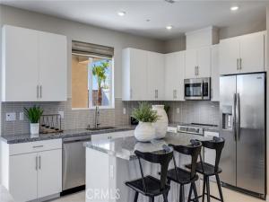 MLS #SW25261063 image #0