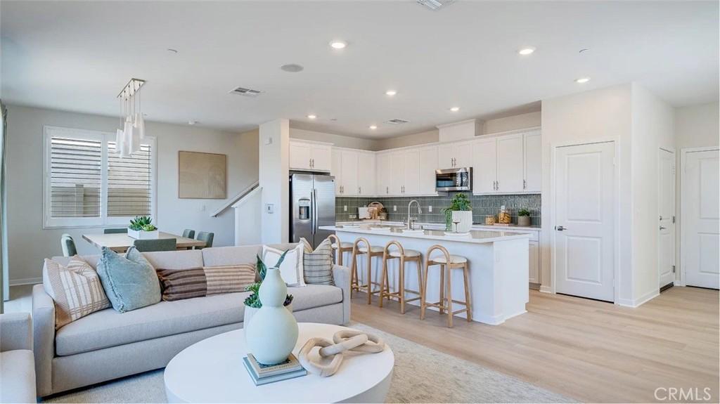 MLS #SW25278167 image #0