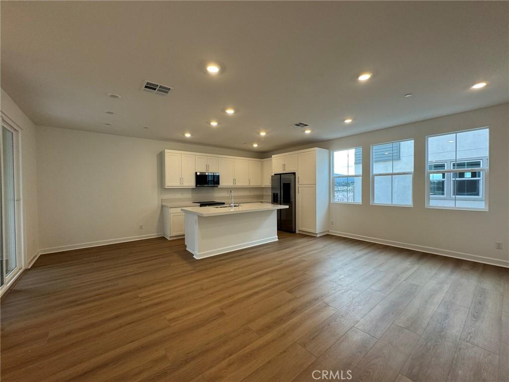 MLS #SW25280125 image #0