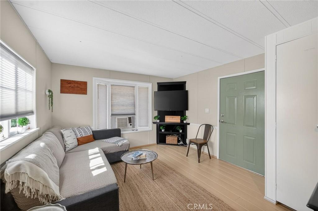 MLS #SW26053453 image #0