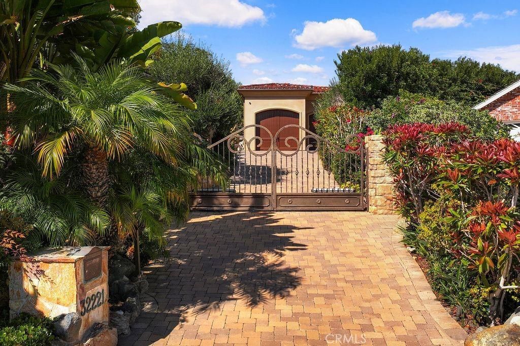 MLS #TR25247533 image #0