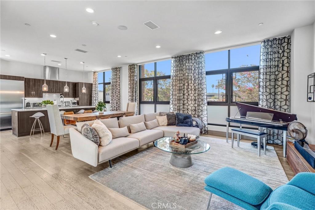 MLS #TR25259000 image #0