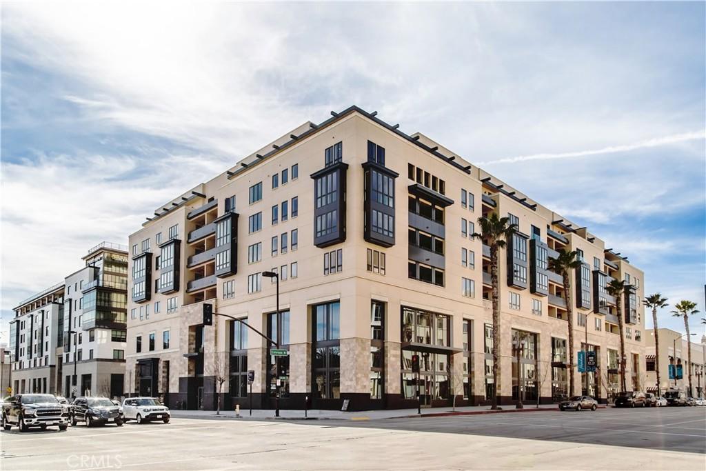 39 S Los Robles AV #3006 Pasadena CA 91101 | MLS #TR26061840 45 MLS #TR26061840 image #0