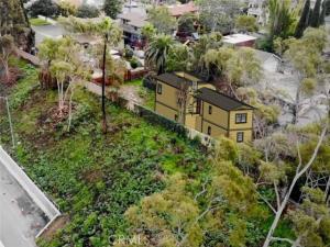 2418 10th Avenue Los Angeles CA 90018 | MLS #TR26225367 13 MLS #TR26225367 image #0