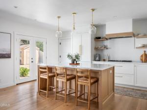 MLS #V1-33415 image #0