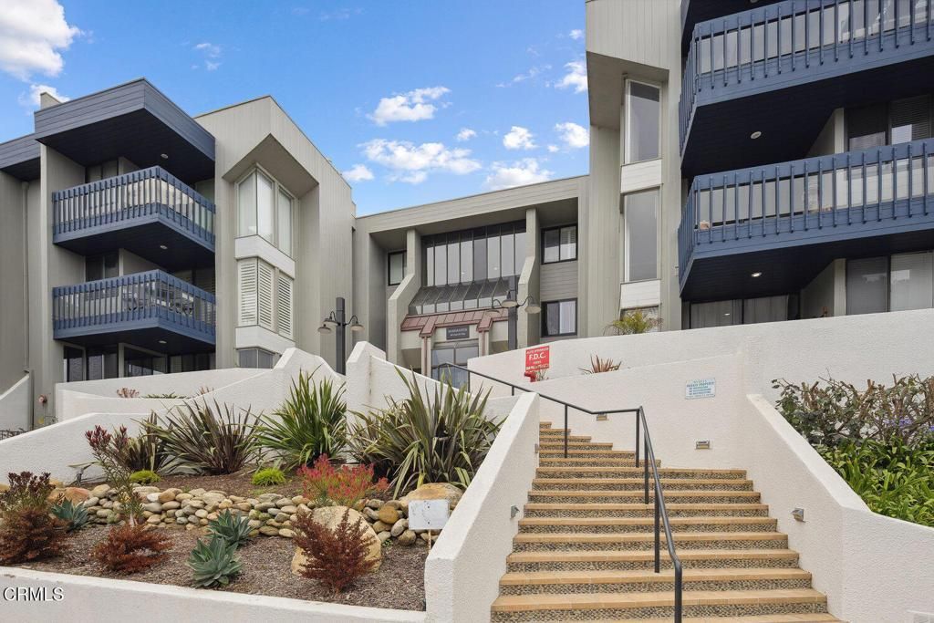 MLS #V1-33711 image #0