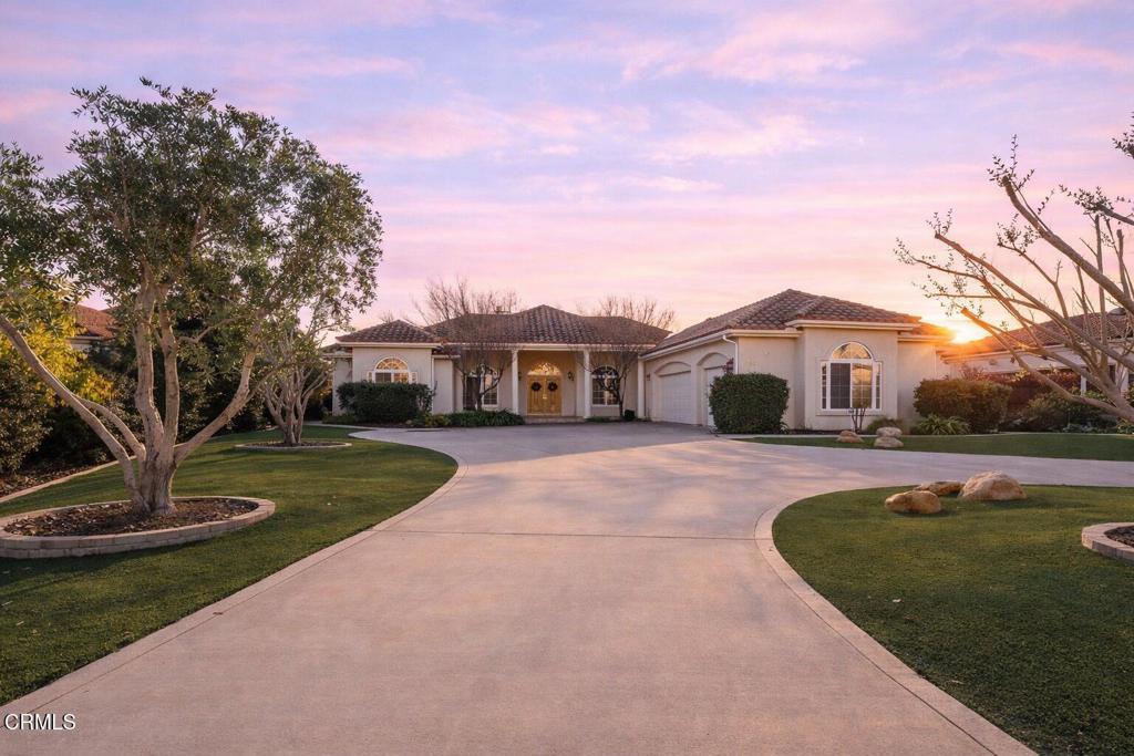 MLS #V1-34033 image #0