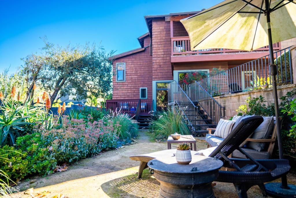 MLS #V1-34122 image #0