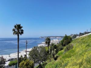 Malibu Cove Colony Drive Malibu CA 90265 | MLS #V1-36619 41 MLS #V1-36619 image #0