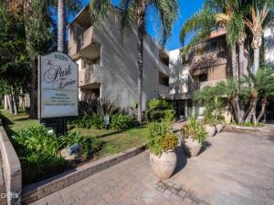 5325 Newcastle Avenue #126 Encino CA 91316 | MLS #V1-37957 45 MLS #V1-37957 image #0