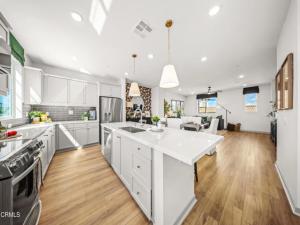 MLS #V1-38604 image #0