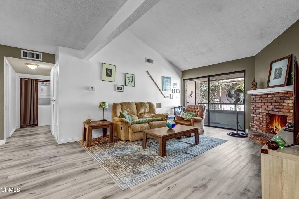 15511 Sherman WY #32 Los Angeles CA 91406 | MLS #V1-39058 45 MLS #V1-39058 image #0