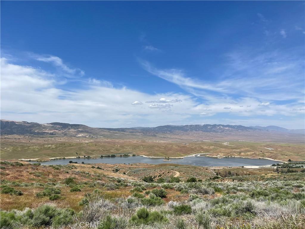 MLS #WS23019601 image #0