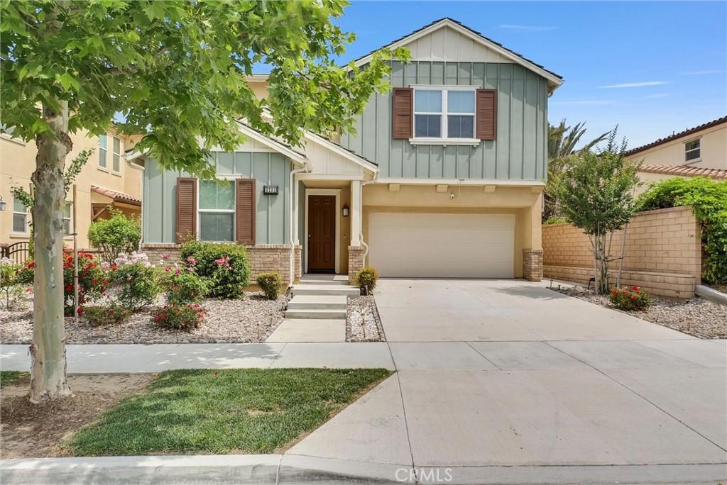 MLS #WS25120988 img 0