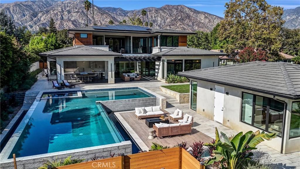 MLS #WS25143365 image #0