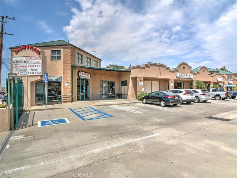 MLS #WS25168053 image #0