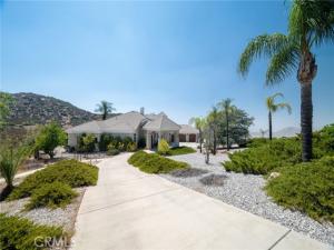 MLS #WS25182200 image #0