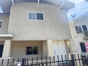 MLS #WS25193888 image #0