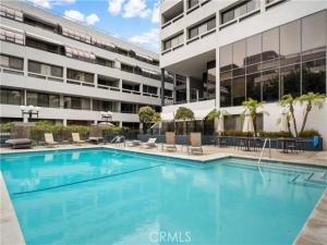 MLS #WS25199016 image #0