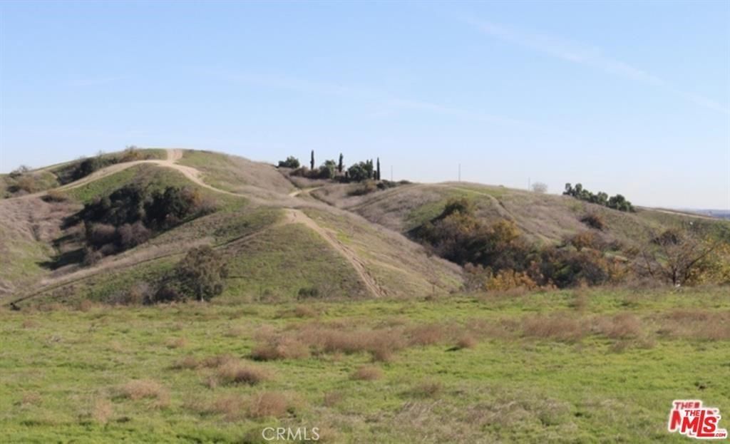 MLS #WS25215135 image #0