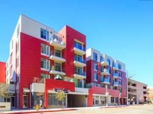 MLS #WS25215442 image #0