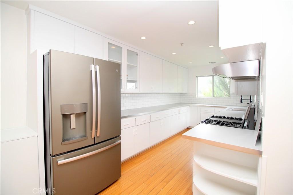 MLS #WS25218705 image #0