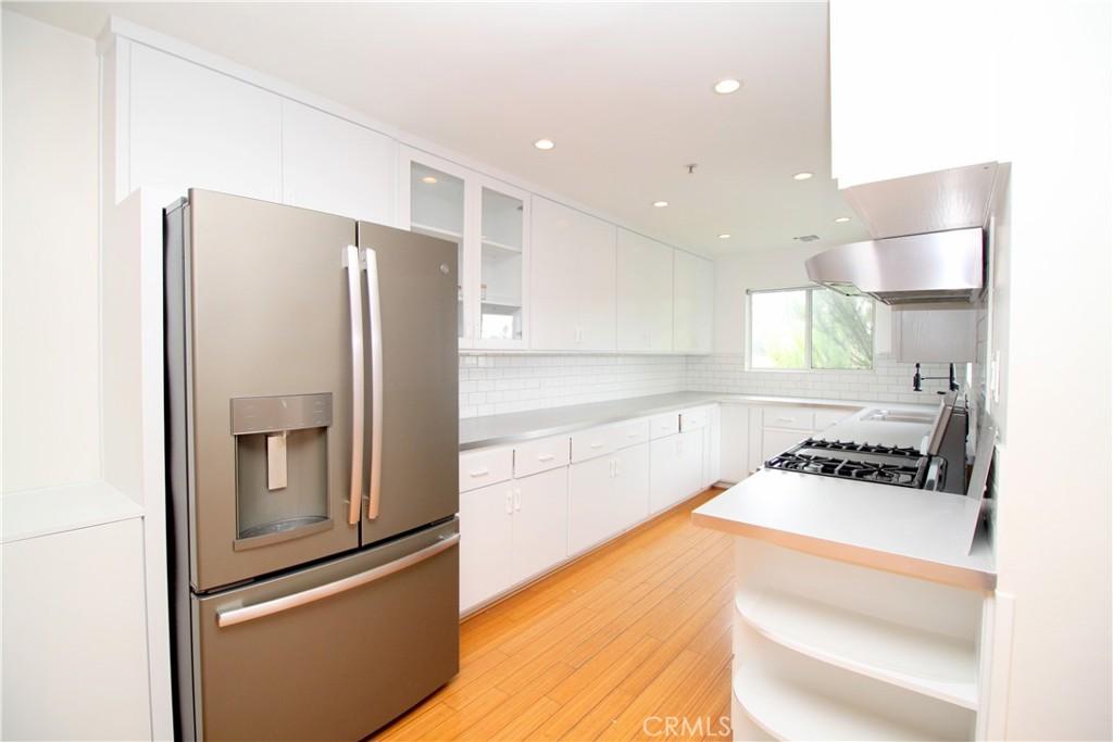 MLS #WS25218705 image #0