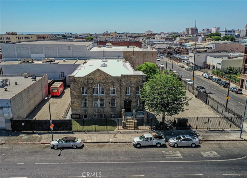 MLS #WS25220660 image #0