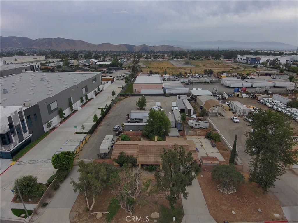 MLS #WS25223129 image #0