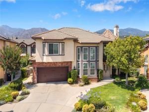 MLS #WS25226250 image #0