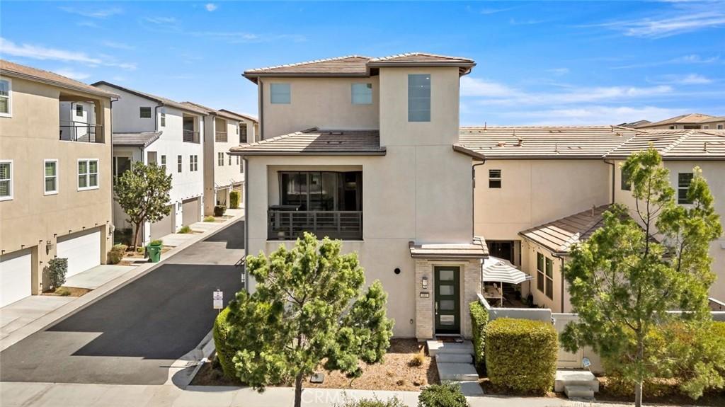 MLS #WS25229796 image #0