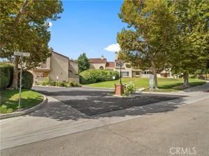 MLS #WS25229890 image #0