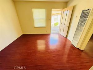 MLS #WS25242793 image #0