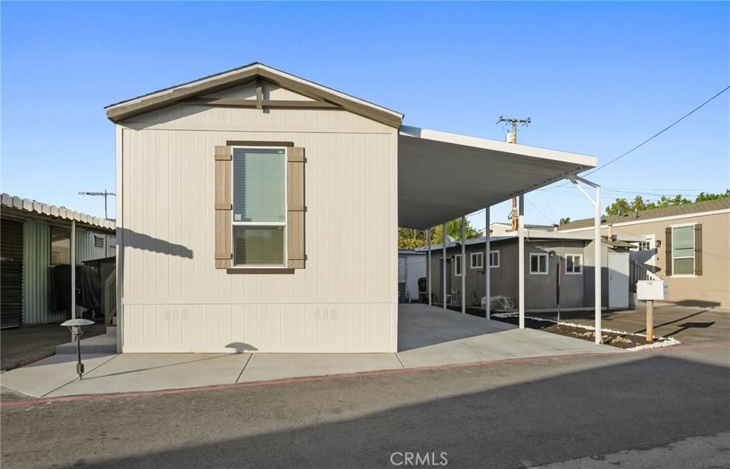 MLS #WS25249897 image #0