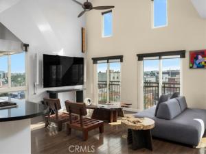 MLS #WS25252364 image #0