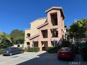 MLS #WS25253213 image #0