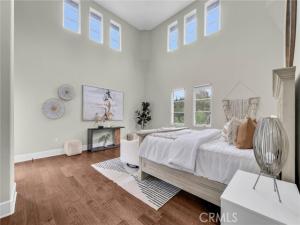 MLS #WS25258599 image #0